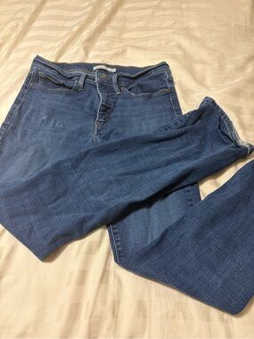 Levi's Women's Boot Cut Jeans in Deep Blue Wash